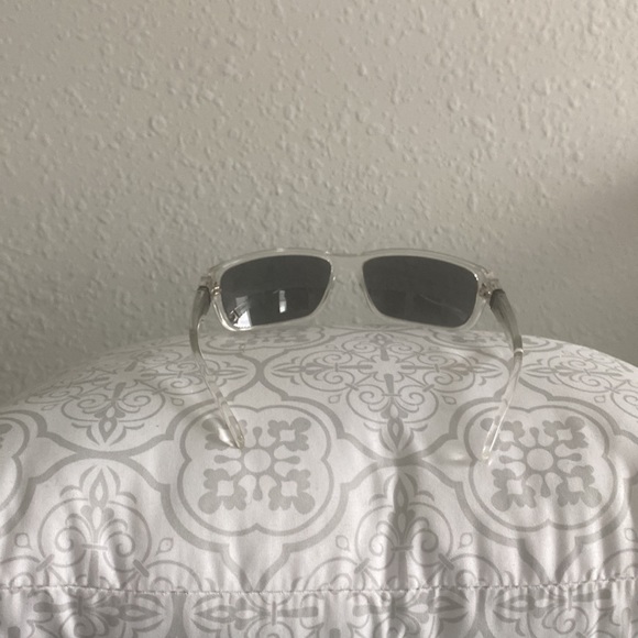 Arnette Chrome Sunglasses - Picture 3 of 4